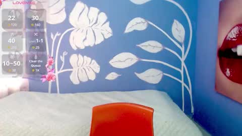 Snapshot of juanita_royale chatting on 02-23-26, 07:44 Juanita online show from 02-23-26, 07:44