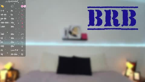 Snapshot of juanitablue chatting on 05-27-26, 01:57 Blue online show from 05-27-26, 01:57