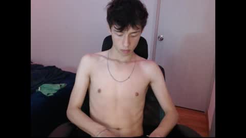 Snapshot of juanmres chatting on 10-31-25, 11:28 juanmres online show from 10-31-25, 11:28