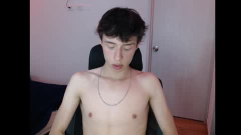 Snapshot of juanmres chatting on 11-06-25, 06:25 juanmres online show from 11-06-25, 06:25