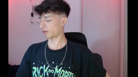 Snapshot of juanmres chatting on 11-20-25, 04:01 juanmres online show from 11-20-25, 04:01