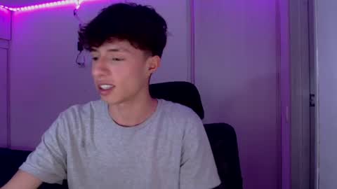 Snapshot of juanmres chatting on 02-05-26, 12:26 juanmres online show from 02-05-26, 12:26