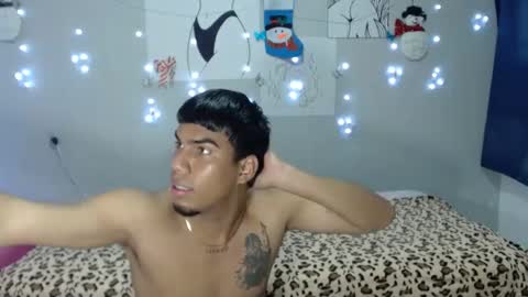 juanse_hot11 online show from 01-15-25, 07:12