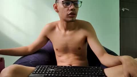 Snapshot of juansuarez204 chatting on 12-29-24, 08:04 juansuarez204 online show from 12-29-24, 08:04