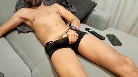 Snapshot of juanxxxo_ chatting on 10-26-25, 10:54 juanxxxo_ online show from 10-26-25, 10:54