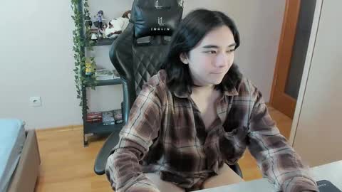 Aoi online show from 02-28-25, 05:04