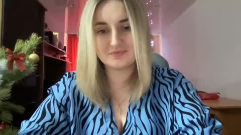 Snapshot of judevalenti chatting on 01-07-25, 09:18 JudeValenti online show from 01-07-25, 09:18