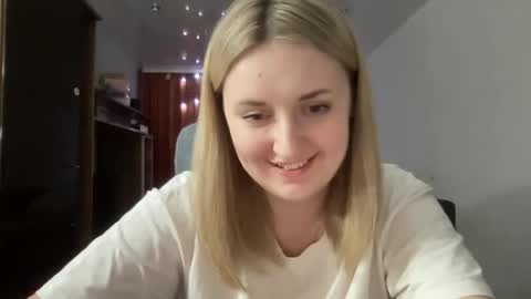 Snapshot of judevalenti chatting on 02-21-25, 04:59 JudeValenti online show from 02-21-25, 04:59