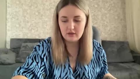 Snapshot of judevalenti chatting on 09-19-25, 06:15 JudeValenti online show from 09-19-25, 06:15