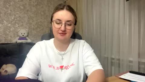 Snapshot of judevalenti chatting on 09-29-25, 06:46 JudeValenti online show from 09-29-25, 06:46