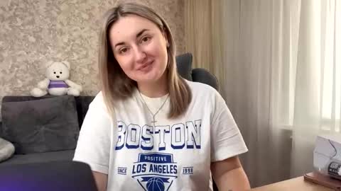 Snapshot of judevalenti chatting on 10-17-25, 05:10 JudeValenti online show from 10-17-25, 05:10