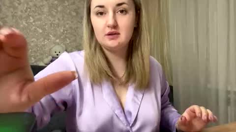 Snapshot of judevalenti chatting on 10-21-25, 05:24 JudeValenti online show from 10-21-25, 05:24