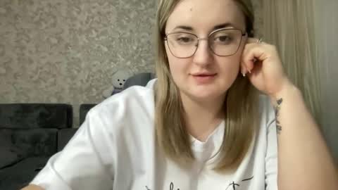 Snapshot of judevalenti chatting on 12-03-25, 04:38 JudeValenti online show from 12-03-25, 04:38