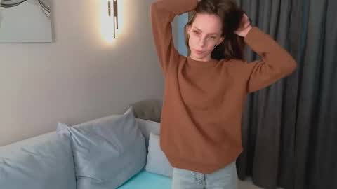 Emma online show from 12-04-25, 07:17