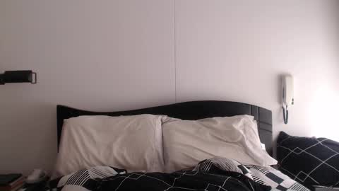 Snapshot of juguetes chatting on 02-12-26, 02:45 Juan Alcal online show from 02-12-26, 02:45