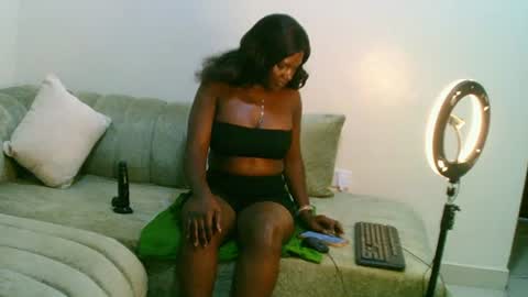 Juicepussy online show from 06-15-26, 05:37