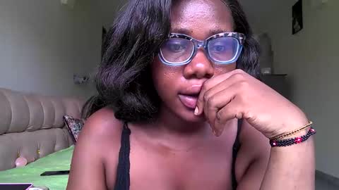 juiceyy_melons online show from 06-11-26, 09:51