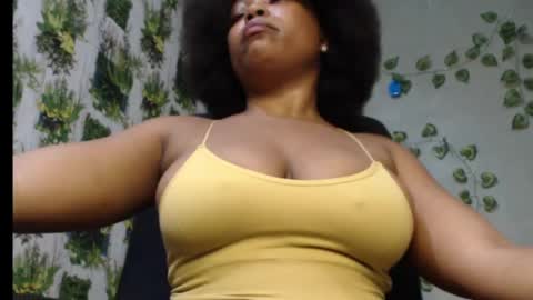 Snapshot of juicy_gold22 chatting on 03-09-25, 08:52 Mariagold online show from 03-09-25, 08:52