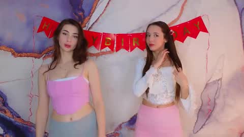 Snapshot of juicy_jaice chatting on 09-30-25, 09:14 leyla online show from 09-30-25, 09:14