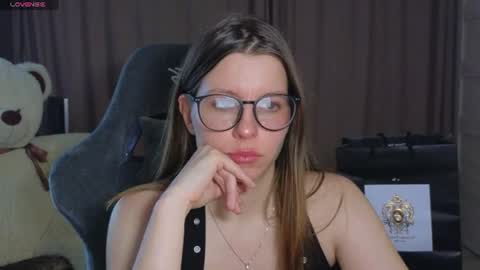 laura online show from 07-07-26, 12:42