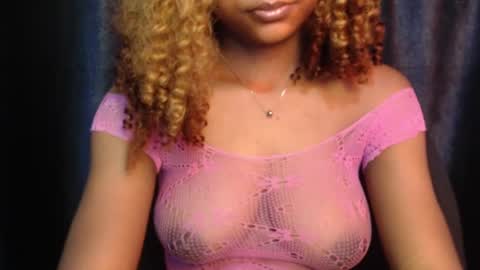 Snapshot of juicy_plumx chatting on 02-14-25, 07:59 Wet Baddie online show from 02-14-25, 07:59