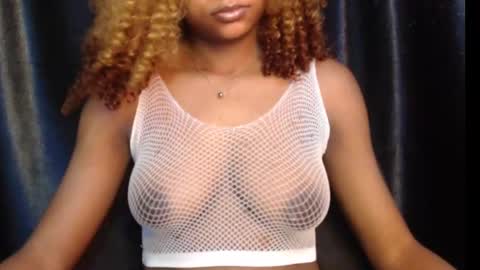 Snapshot of juicy_plumx chatting on 02-18-25, 10:05 Wet Baddie online show from 02-18-25, 10:05