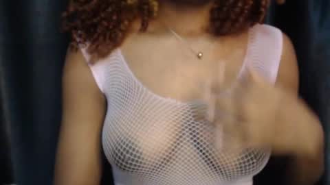 Snapshot of juicy_plumx chatting on 02-21-25, 05:09 Wet Baddie online show from 02-21-25, 05:09