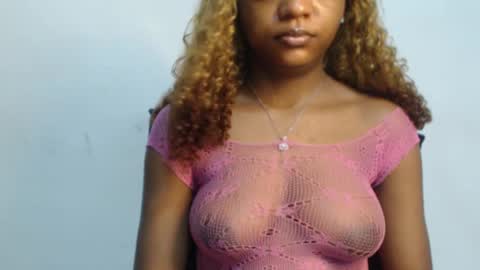 Snapshot of juicy_plumx chatting on 03-03-25, 09:48 Wet Baddie online show from 03-03-25, 09:48