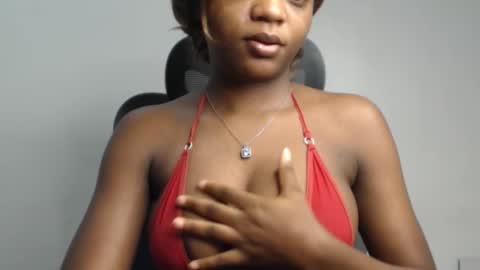 Snapshot of juicy_plumx chatting on 10-04-25, 08:23 Wet Baddie online show from 10-04-25, 08:23