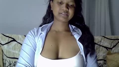 stellah online show from 08-04-26, 02:26