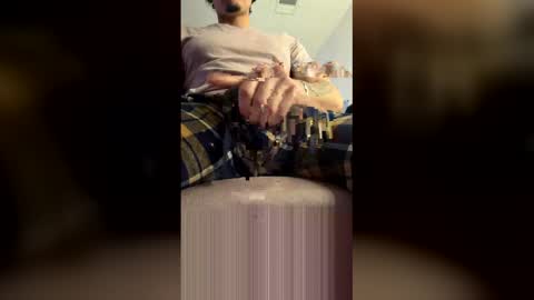 Snapshot of juicyboy97 chatting on 04-01-26, 06:27 juicyboy97 online show from 04-01-26, 06:27