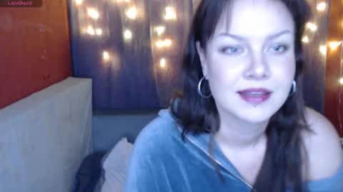 juicycandycam online show from 12-16-25, 06:24