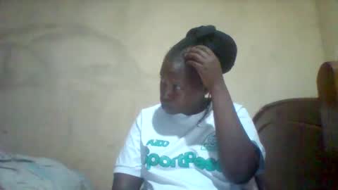 Snapshot of juicyicequeen chatting on 06-07-26, 02:43 juicyicequeen online show from 06-07-26, 02:43