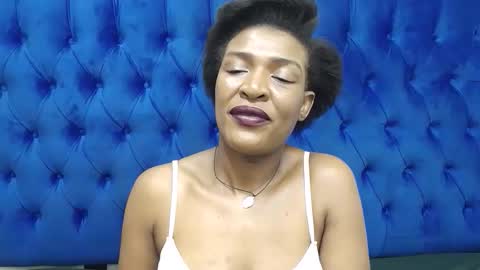 Snapshot of juicykayxxx chatting on 05-25-26, 11:27 Miss Kay online show from 05-25-26, 11:27