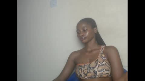 juicypiexx online show from 02-06-25, 08:34