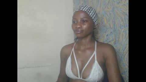 juicypiexx online show from 02-27-25, 11:04