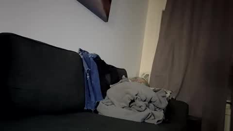 Snapshot of juicystraw chatting on 10-10-25, 09:52 juicystraw online show from 10-10-25, 09:52