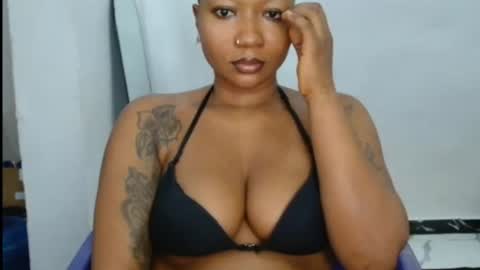 juicyxpink online show from 07-14-26, 06:35