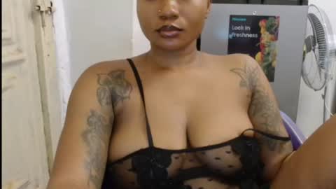 juicyxpink online show from 08-05-26, 12:46