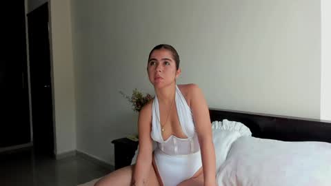 Snapshot of juieth_gv chatting on 12-26-24, 03:31 Andry but call me yulieth online show from 12-26-24, 03:31