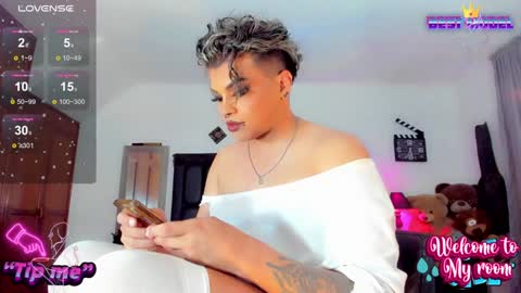 Jujubee online show from 01-09-25, 09:47