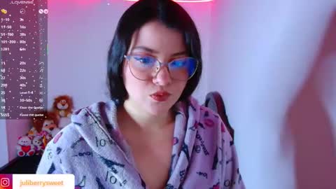 Juliana online show from 11-09-25, 06:06