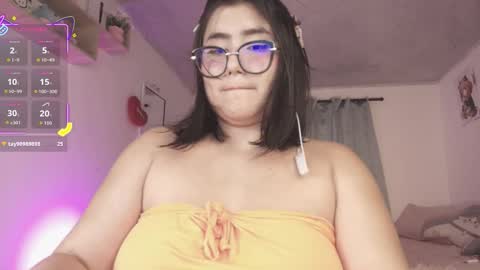 Snapshot of juli_1213 chatting on 11-01-25, 11:18 Juliana online show from 11-01-25, 11:18