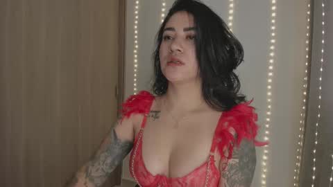 Juli Modelo Independiente online show from 03-19-26, 12:53