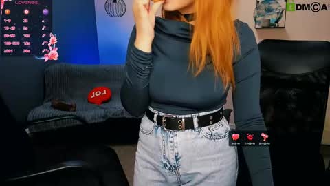 juli kisss online show from 03-11-25, 11:15