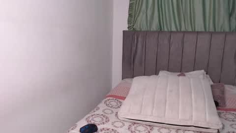 Snapshot of juli_love11 chatting on 10-07-25, 10:40 JULIETA online show from 10-07-25, 10:40