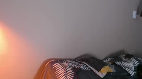 Snapshot of juli_love11 chatting on 12-14-25, 08:57 JULIETA online show from 12-14-25, 08:57