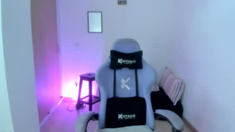 juli_santos_22 online show from 06-30-26, 02:29
