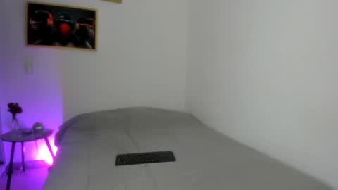 juli_santos_22 online show from 07-31-26, 01:21