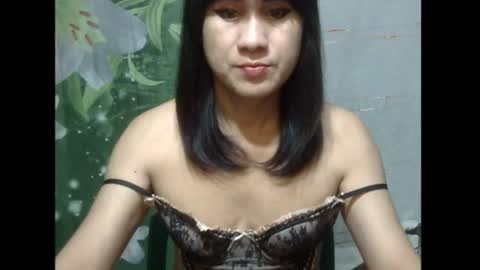 Snapshot of julia111987 chatting on 07-21-26, 05:26 JULIA online show from 07-21-26, 05:26